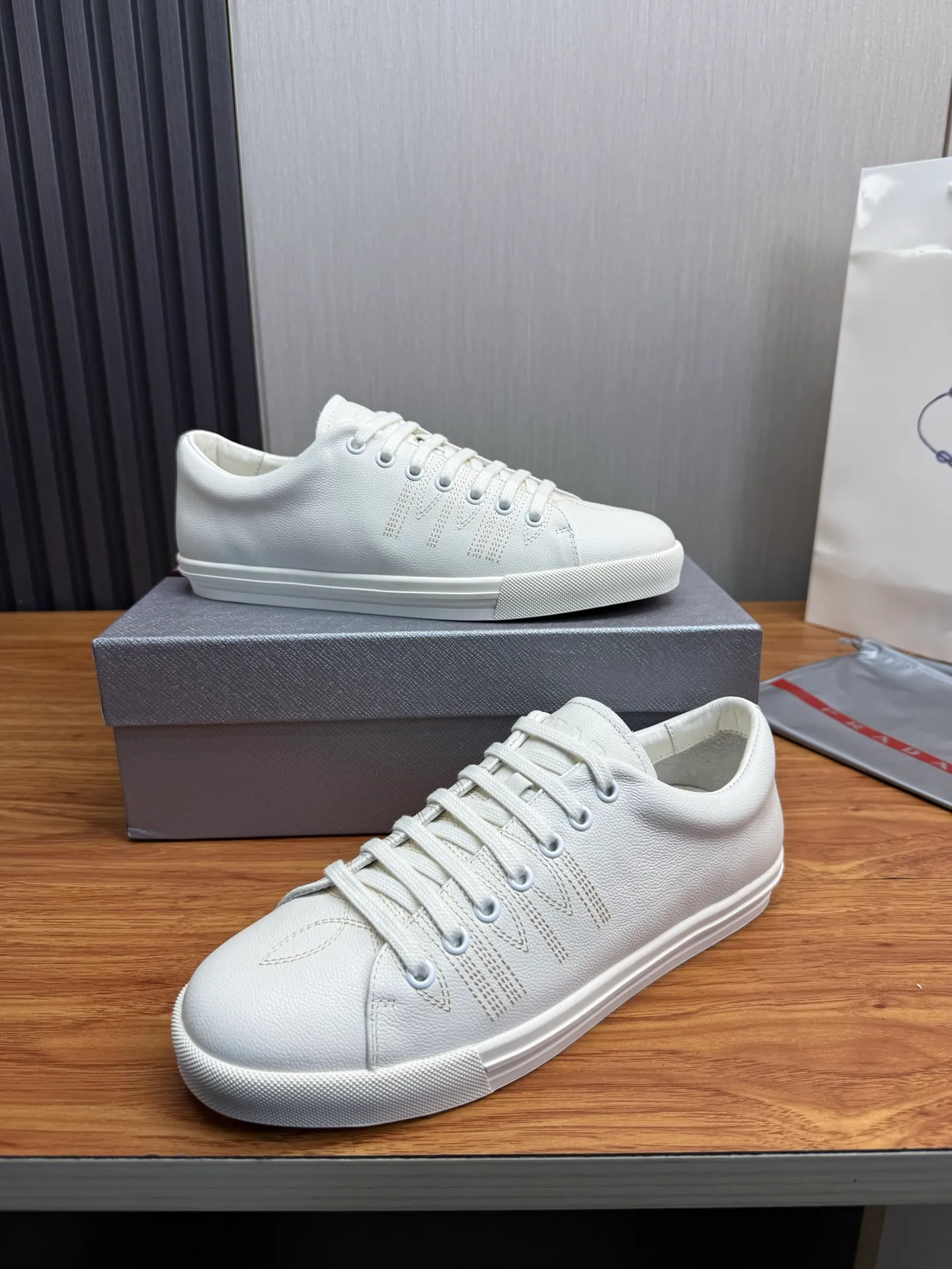 Men's shoes 560💰 [PRADA] Popular items in men's shoe counters, synchronized with the official website, 1 high-quality shipment ✔️Original cowhide + cowhide lining, 1🆚1 replica, original sole, 38-45 (45 customized, non-refundable)
